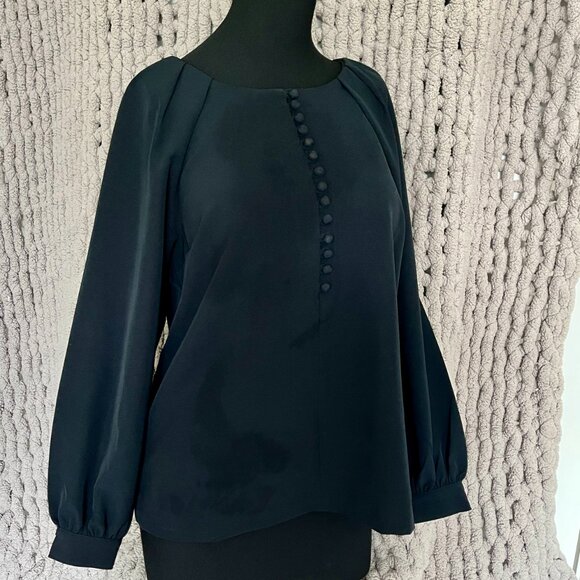 Banana Republic Factory Black Button-Front Blouse (M) - Picture 4 of 13